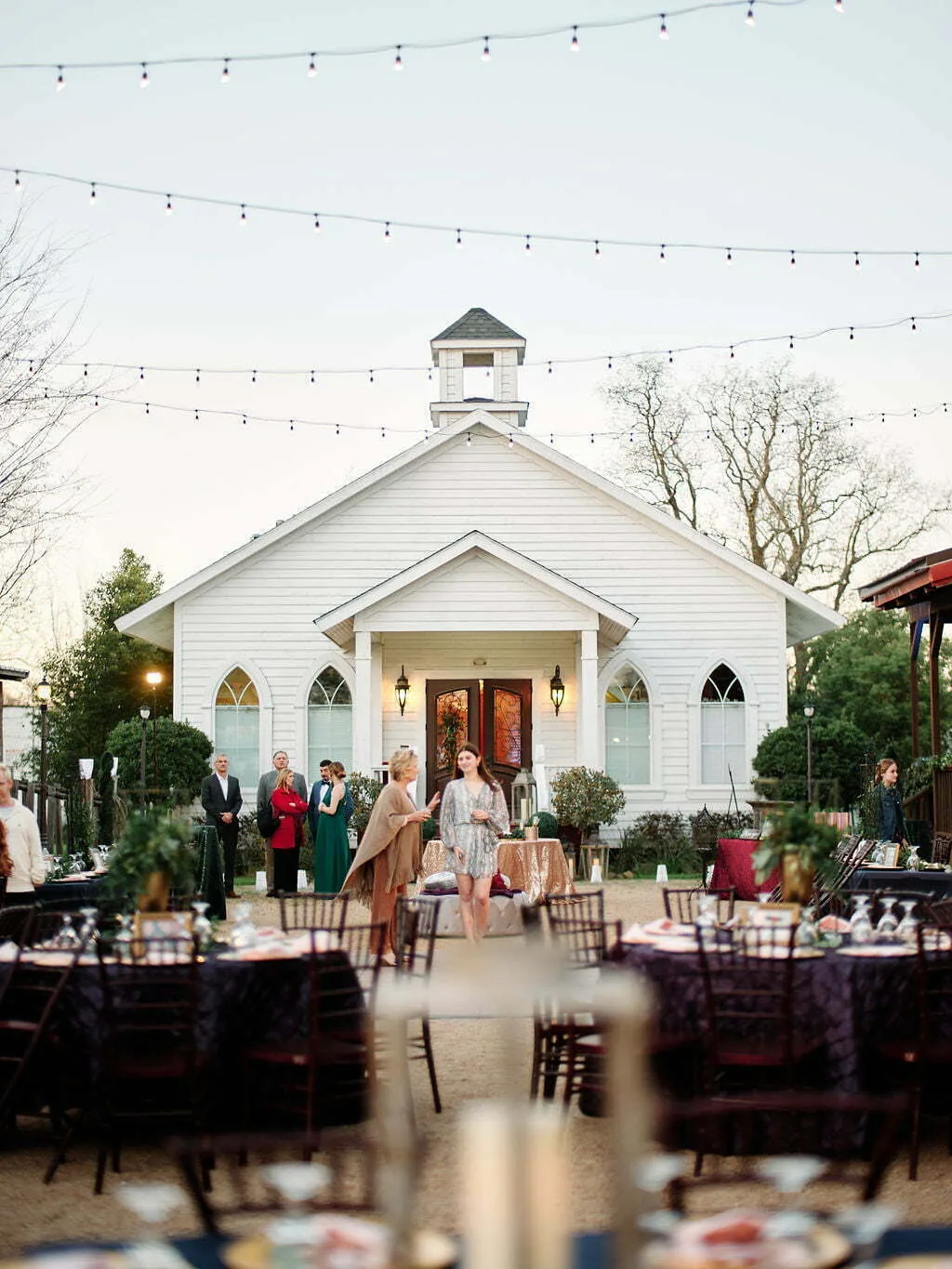 Live music in Sycamoreville at dusk